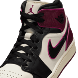 Air Jordan 1 Mid SE 'Bordeaux' (W) Angle 4