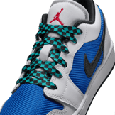 Air Jordan 1 Low SE (GS) Angle 4
