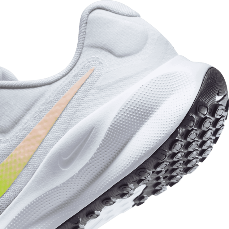 Nike Revolution 7 'White Cyber' (W) Angle 5