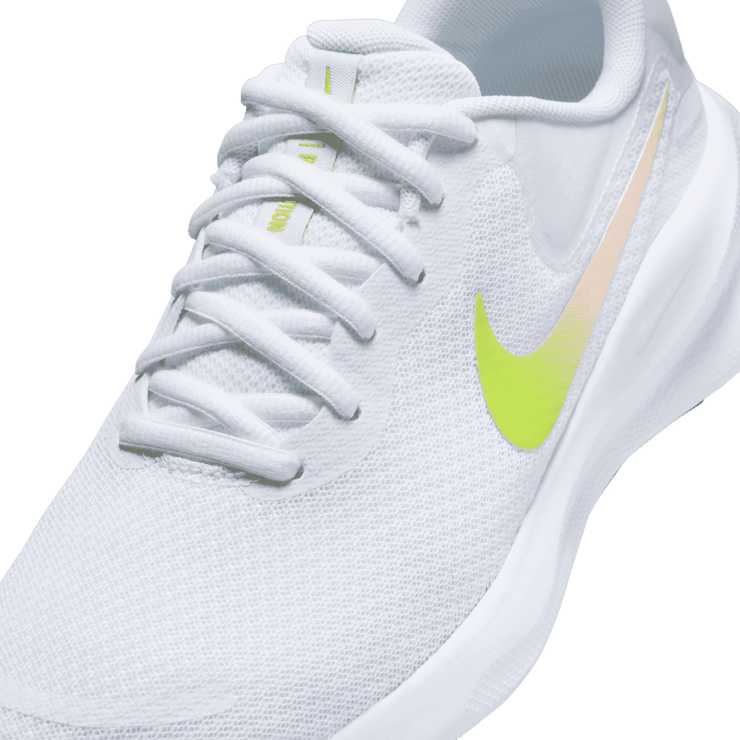 Nike Revolution 7 'White Cyber' (W) Angle 4
