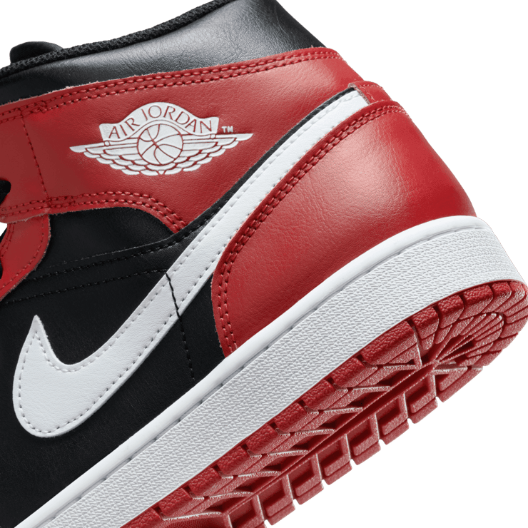 Air Jordan 1 Mid 'Gym Red Black White' Angle 5