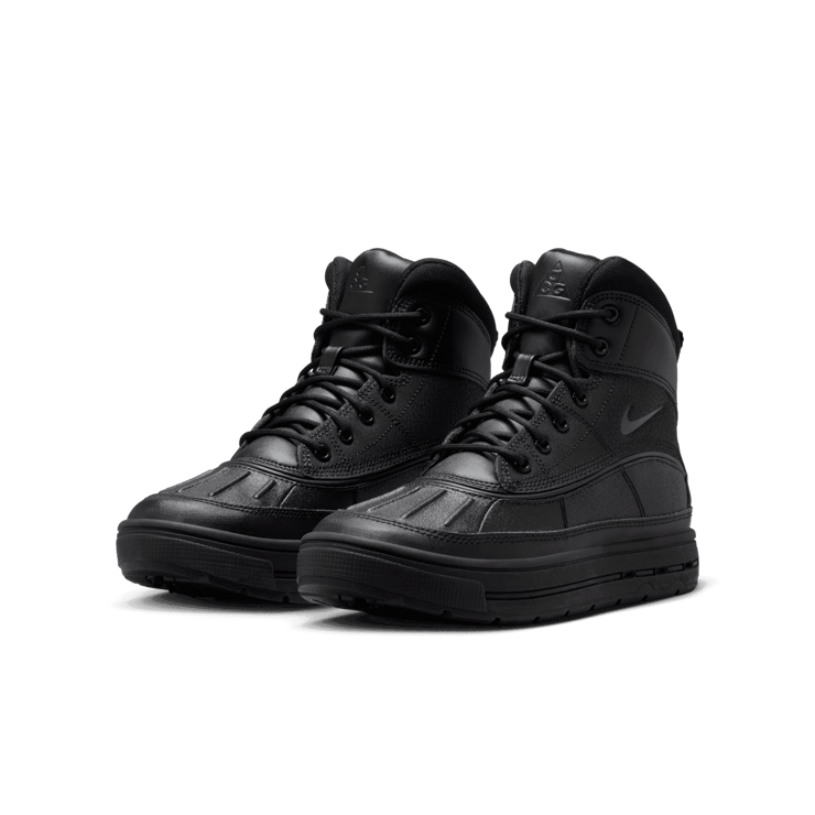 Nike Woodside 2 High Boots (GS) Angle 2
