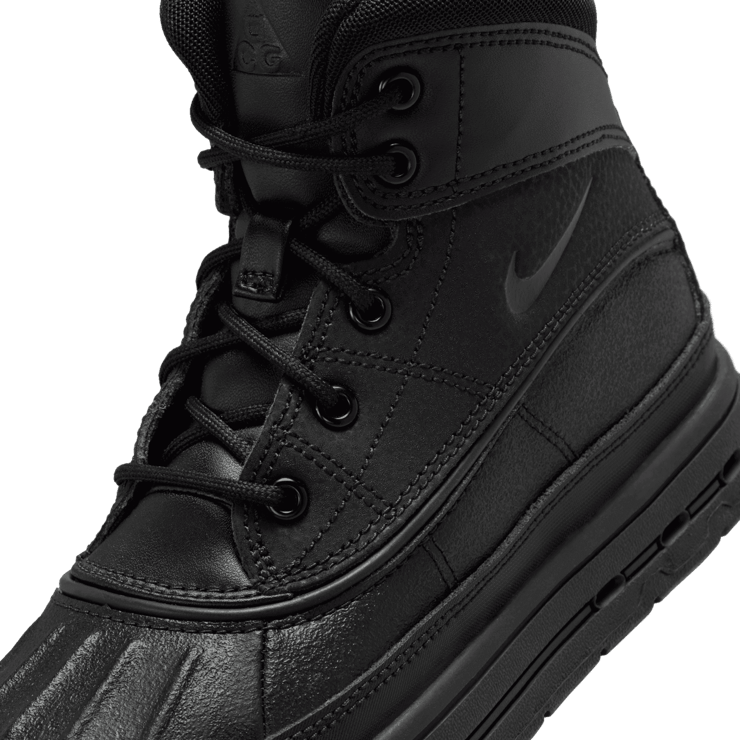 Nike Woodside 2 High Boots (PS) Angle 4