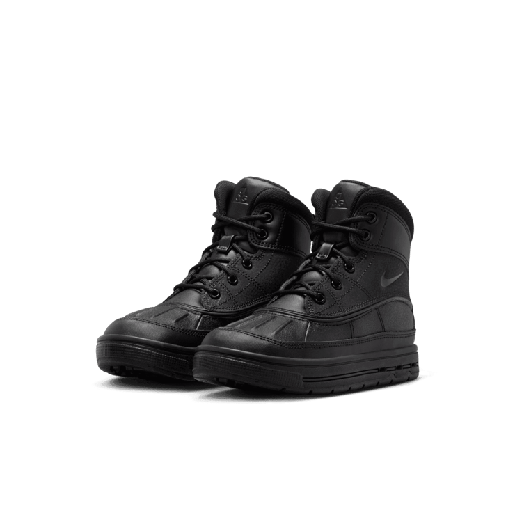 Nike Woodside 2 High Boots (PS) Angle 2