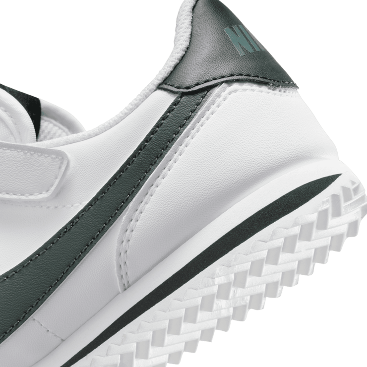 Nike Cortez EasyOn (PS) Angle 5