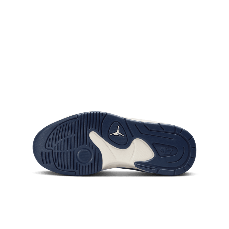 Jordan Stadium 90 (GS) Angle 0