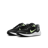 Nike Revolution 7 (GS) Angle 2