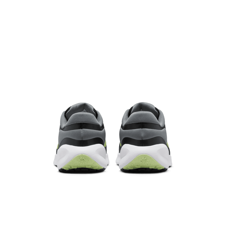 Nike Revolution 7 (GS) Angle 3