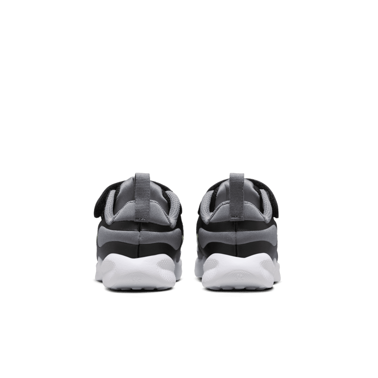Nike Revolution 7 (TD) Angle 3