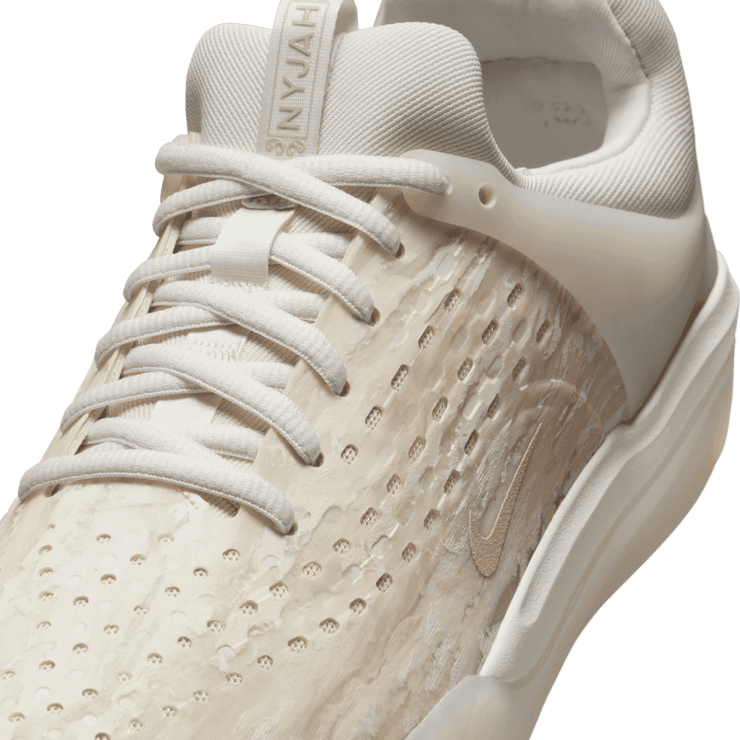 Nike SB Zoom Nyjah 3 Premium SB 'Phantom Light Orewood Brown' Angle 4