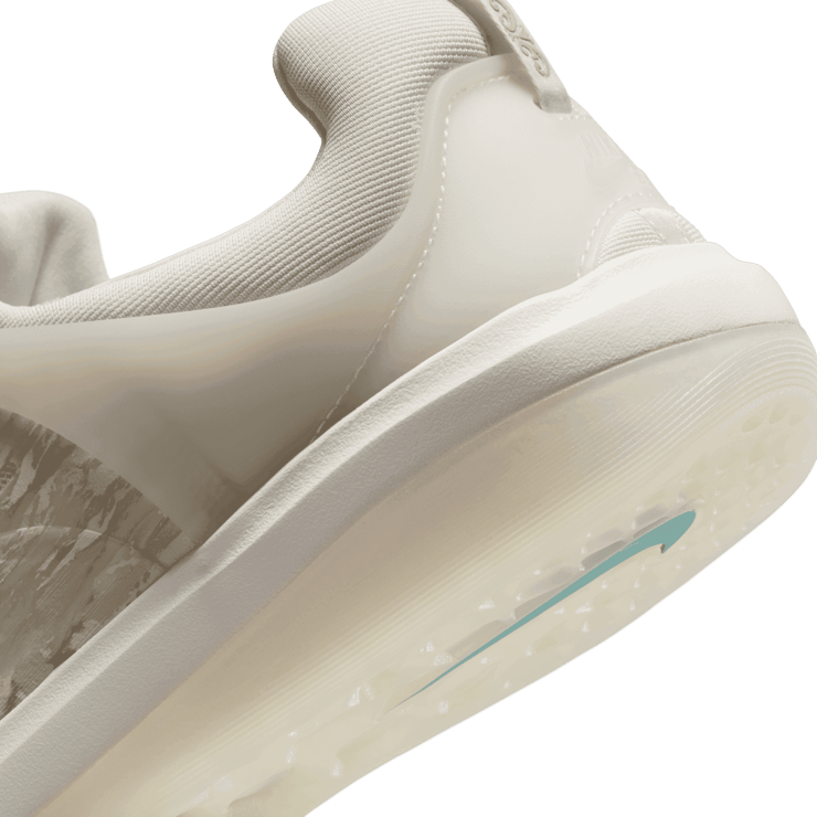 Nike SB Zoom Nyjah 3 Premium SB 'Phantom Light Orewood Brown' Angle 5