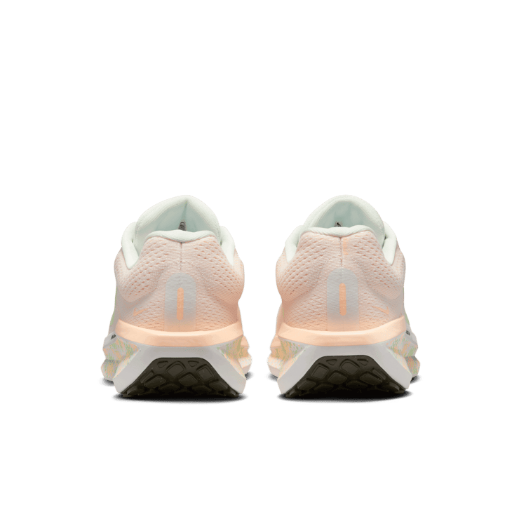 Nike Air Winflo 11 Road Angle 3
