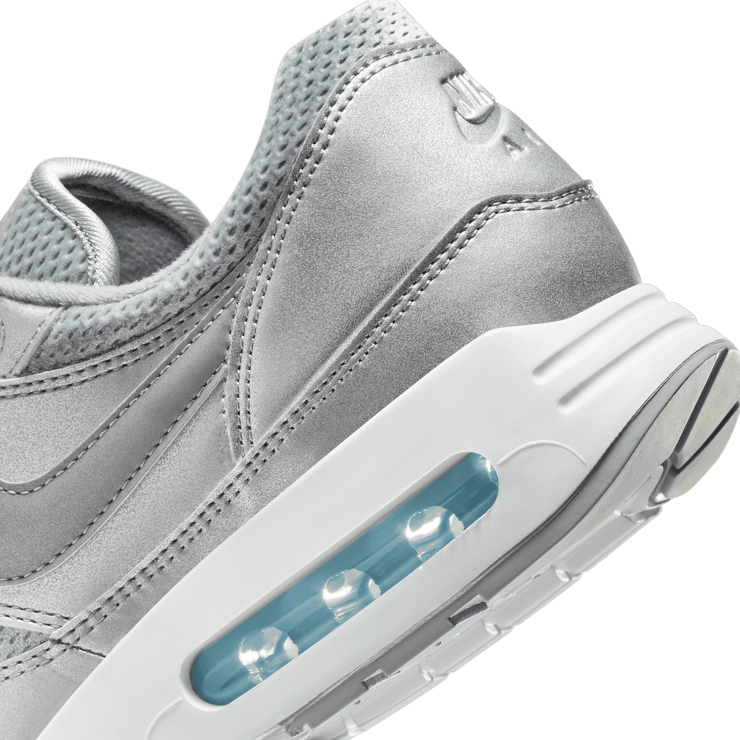 Nike Air Max 1 '86 Metallic Silver Angle 5