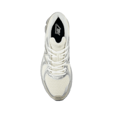 New Balance 860v2 Sea Salt Gold Metallic Angle 1