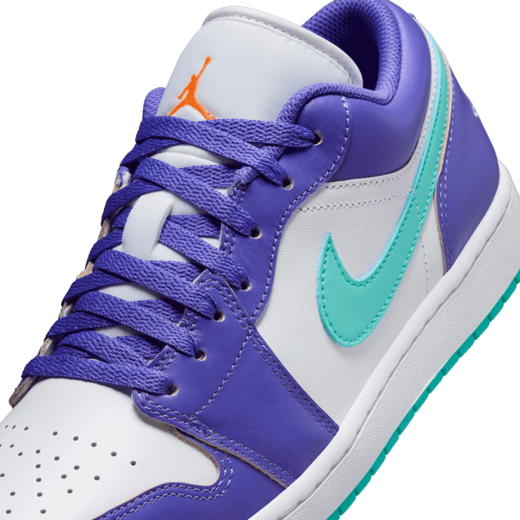 Air Jordan 1 Low Hornets Angle 4