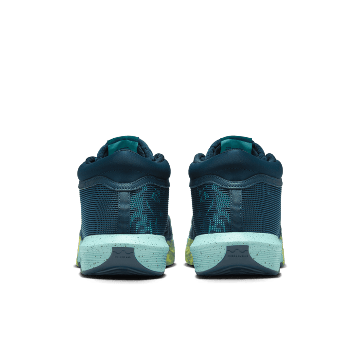 Nike LeBron Witness 8 Basketball Angle 3