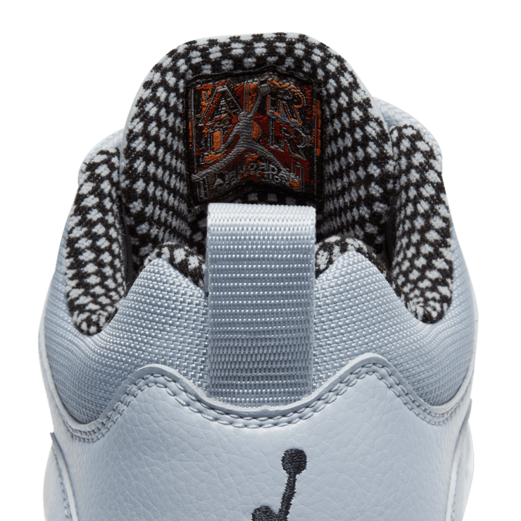 Jordan 10 Retro MCS Low Wolf Grey Angle 7