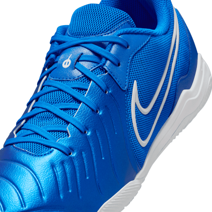 Nike Tiempo Legend 10 Academy Indoor/Court Low-Top Soccer Angle 4