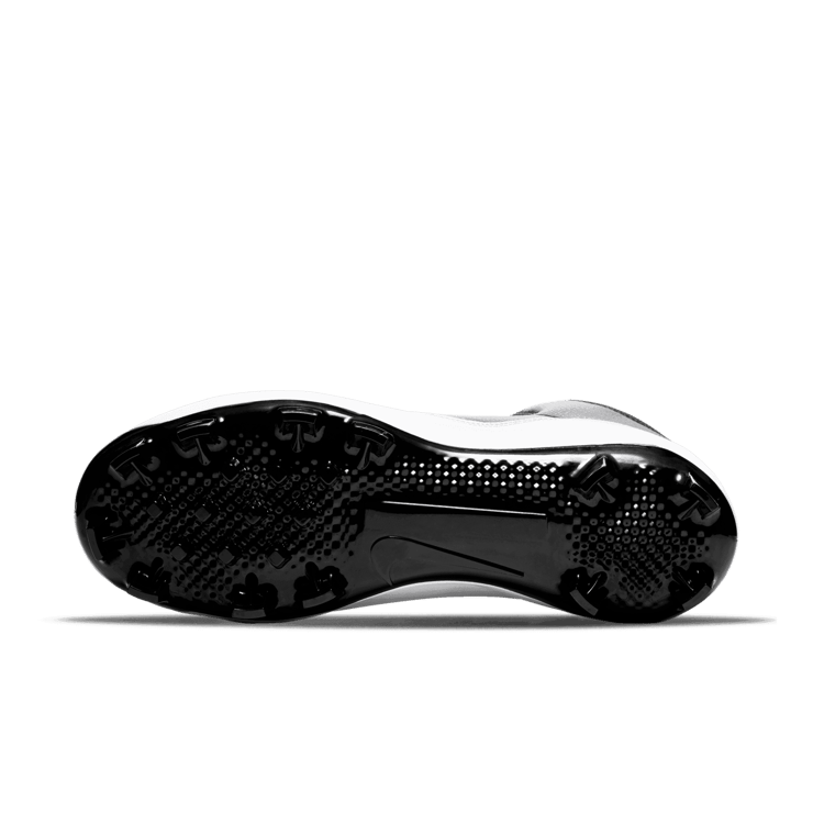 Jordan 10 Retro MCS Cleat Black White Angle 0