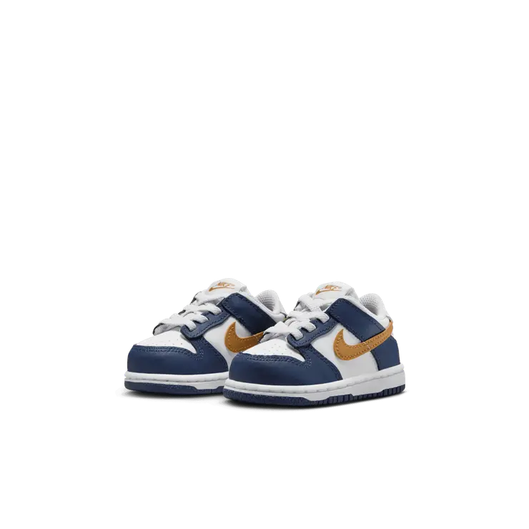 Nike Dunk Low (TD) Angle 2