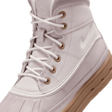 Nike Woodside 2 High Boots (GS) Angle 4