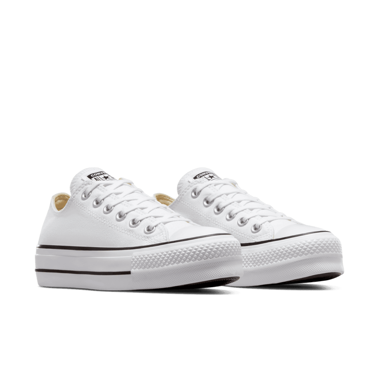 Nike Chuck Taylor All Star Lift Platform Canvas Angle 2