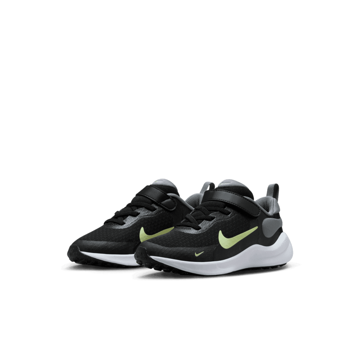 Nike Revolution 7 (PS) Angle 2