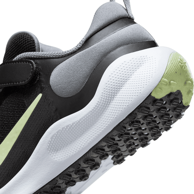 Nike Revolution 7 (PS) Angle 5