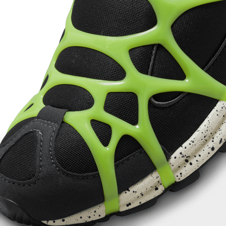 Nike Air Kukini Black Neon Angle 0