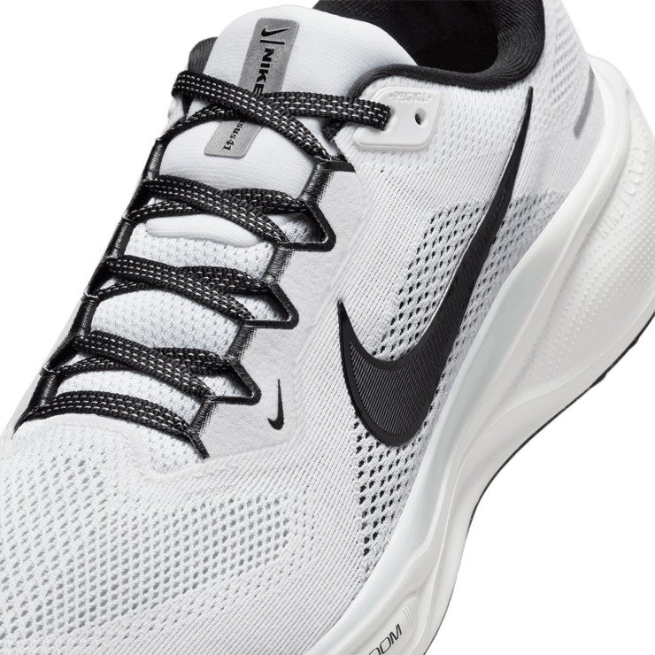 Nike Pegasus 41 Road Angle 12