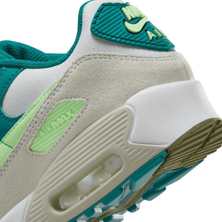 Nike Air Max 90 LTR Big â (GS) Angle 5