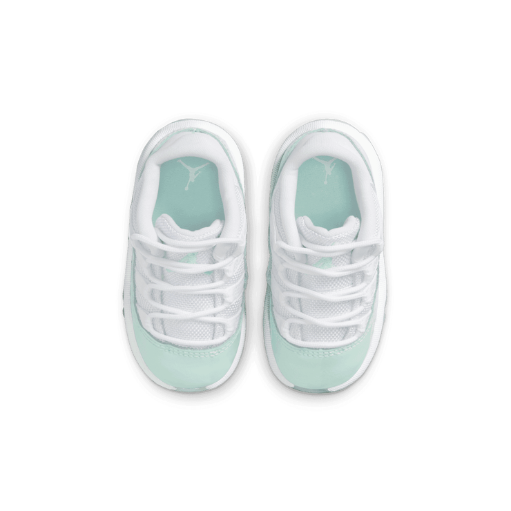 Air Jordan 11 Retro Low Igloo (TD) Angle 2