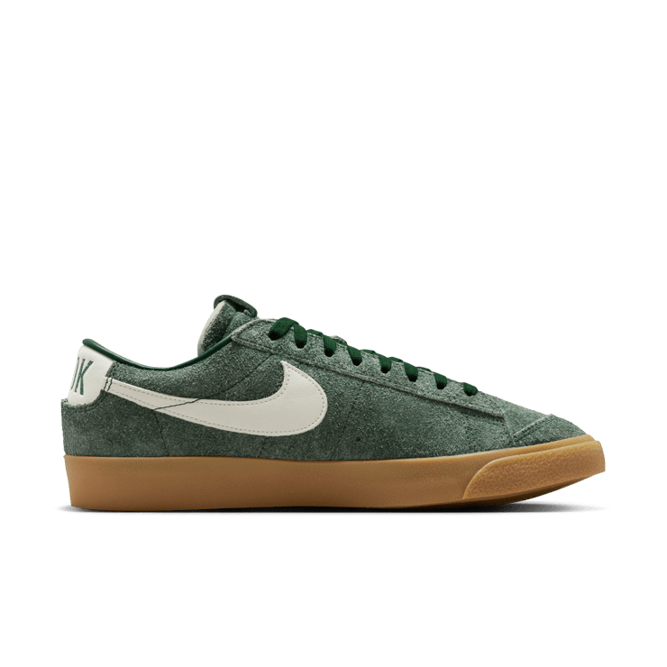 Nike Blazer Low Devin Booker Team Dark Green Angle 5