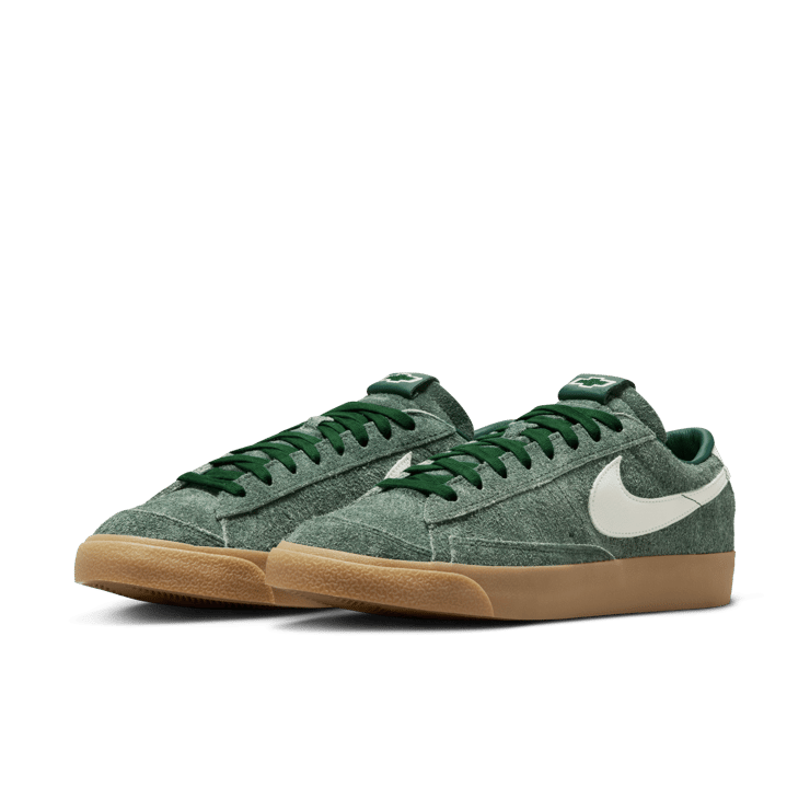 Nike Blazer Low Devin Booker Team Dark Green Angle 4