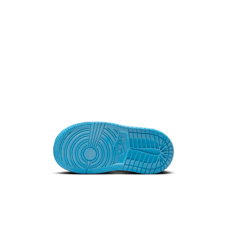 Air Jordan 1 Retro High OG UNC Reimagined (TD) Angle 0