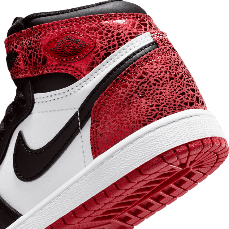 Air Jordan 1 Retro High OG Ruby (PS) Angle 2