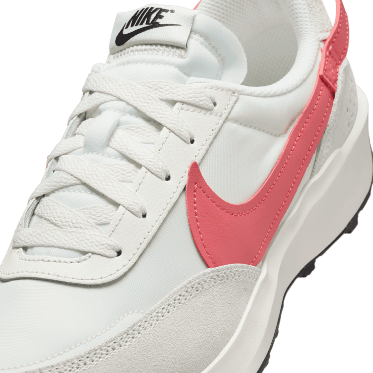 Nike Waffle Debut Angle 4