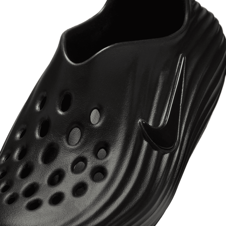 Nike ReactX Rejuven8 Triple Black (W) Angle 5