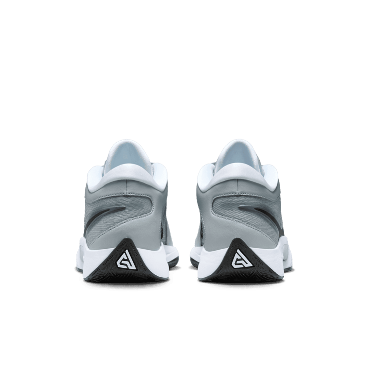 Nike Giannis Freak 6 TB Wolf Grey Angle 3