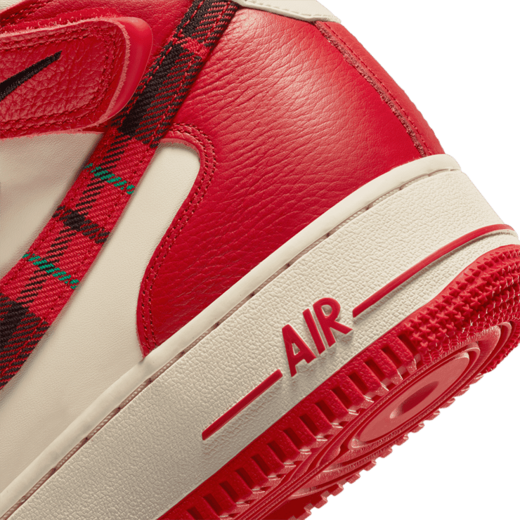 Nike Air Force 1 Mid '07 LX Angle 5
