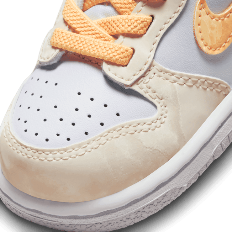 Nike Dunk Low (TD) Angle 4