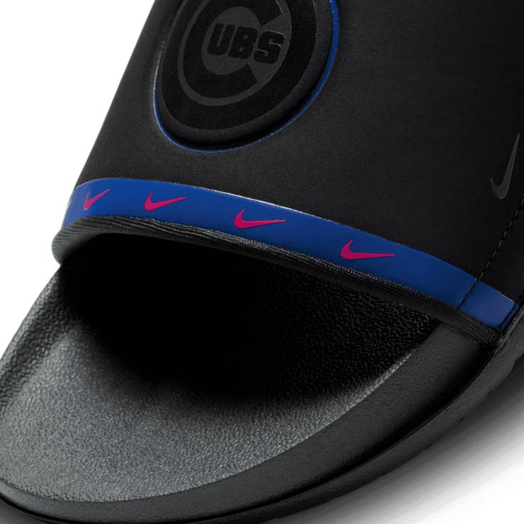 Nike Offcourt (MLB Chicago Cubs) Slides Angle 3