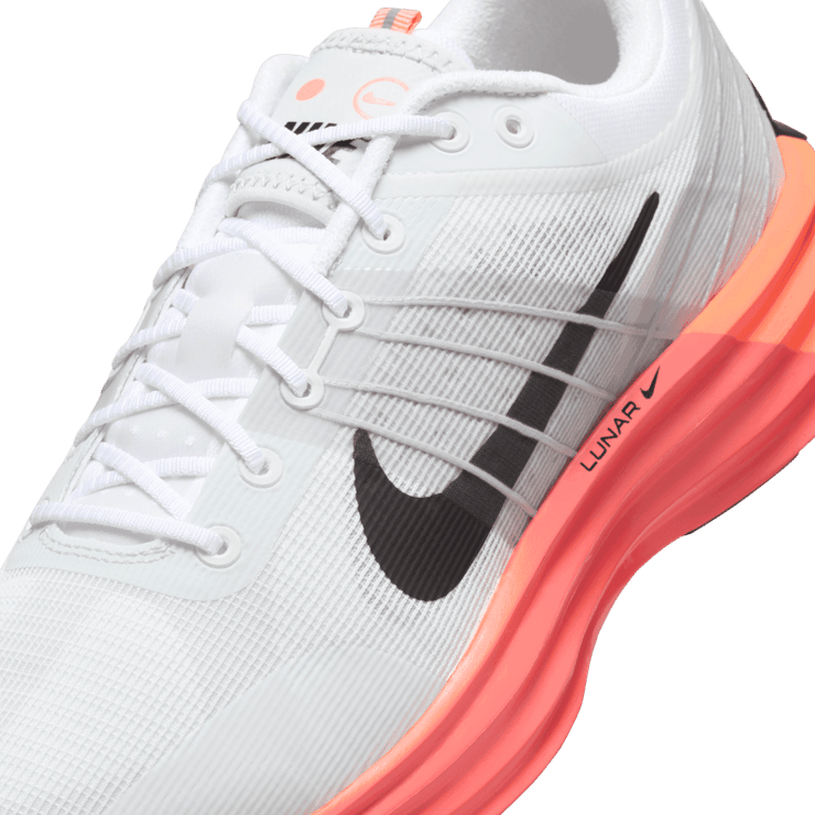 Nike Lunar Roam Angle 4