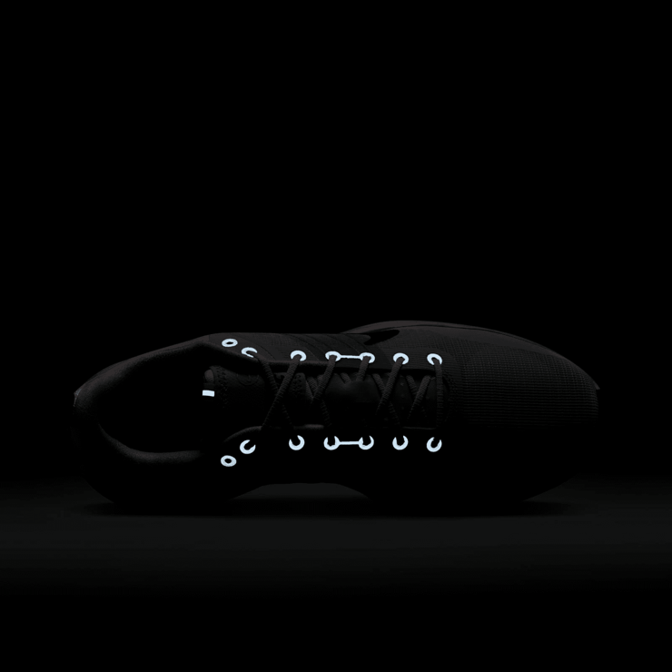 Nike Lunar Roam Angle 6