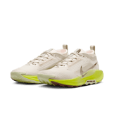 Nike Pegasus Trail 5 GORE-TEX Waterproof Trail Angle 2
