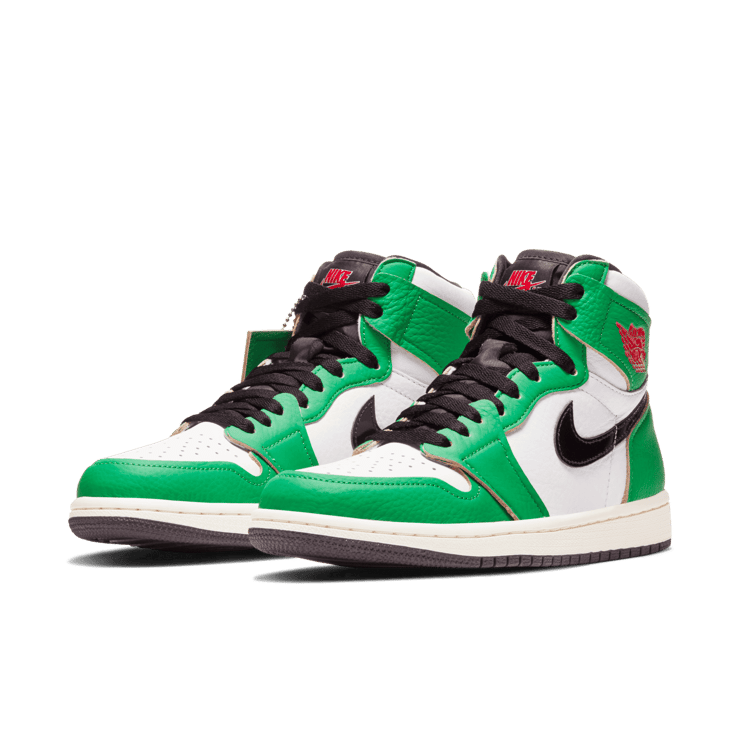 Air Jordan 1 Retro High Lucky Green (W) Angle 2