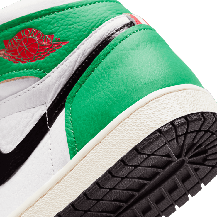 Air Jordan 1 Retro High Lucky Green (W) Angle 5