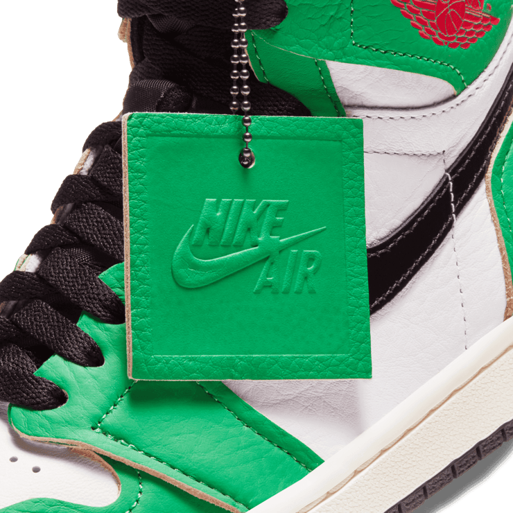 Air Jordan 1 Retro High Lucky Green (W) Angle 6