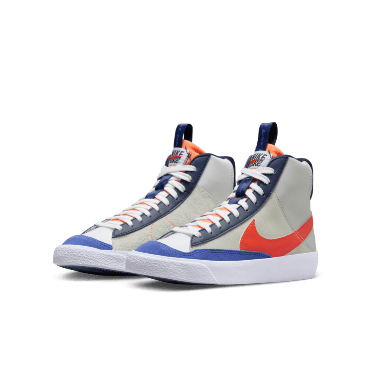 Nike Blazer Mid '77 SE (GS) Angle 2