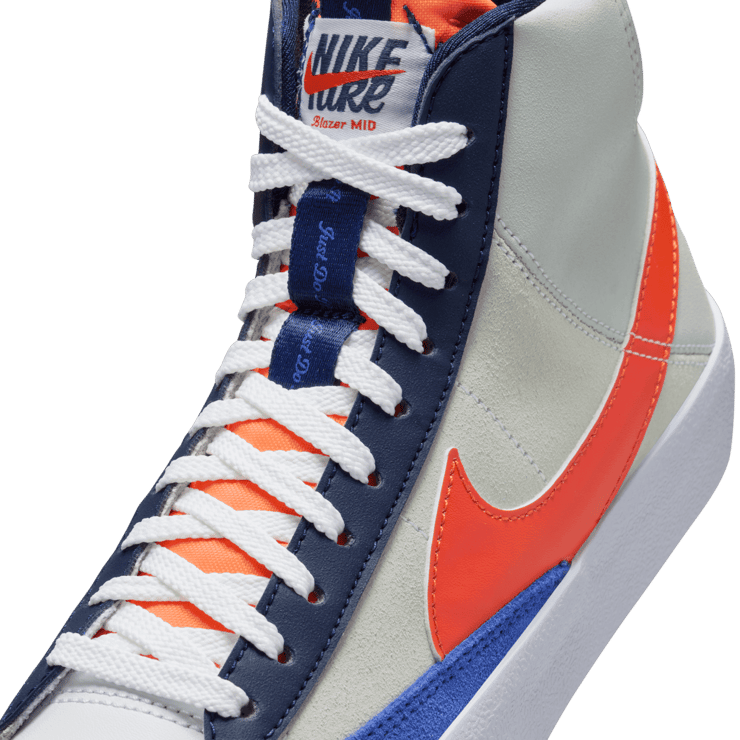 Nike Blazer Mid '77 SE (GS) Angle 4